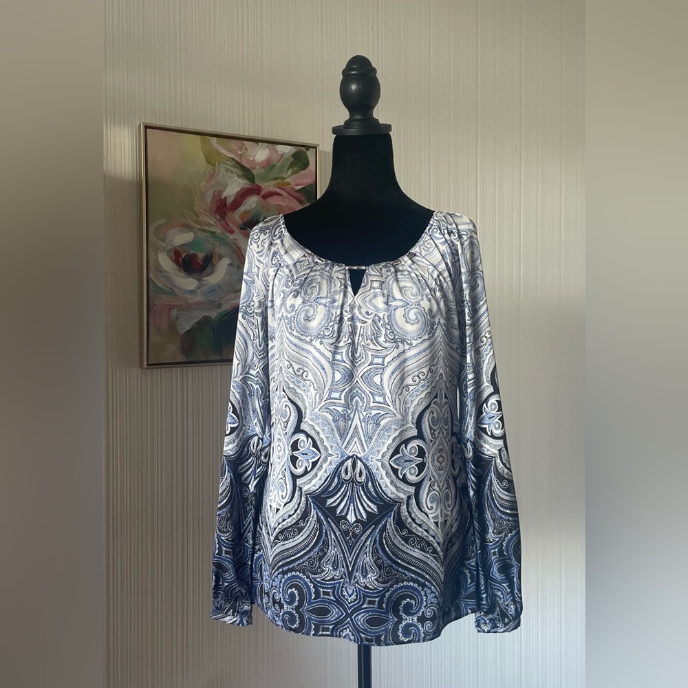 White House Black Market satin blouse blue & white XS long sleeve paisley